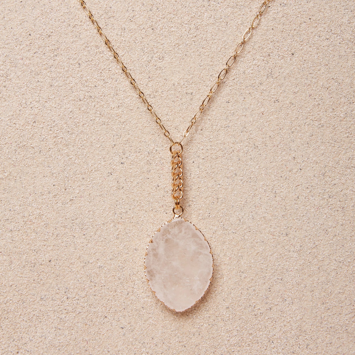 Dinah // Quartz Oval Pendant Necklace