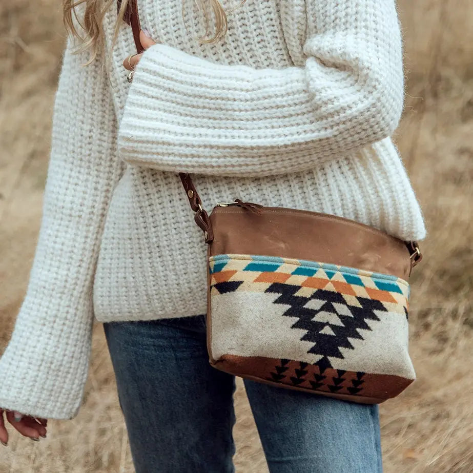 Modern Utility Bohemian Crossbody: Functional & Lightweight