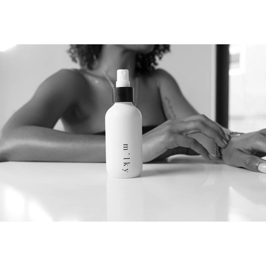 Voyeur Milky Spray Lotion